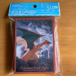 ポケモン(ポケモン)のポケモンカードゲーム  デッキシールド 飛翔 リザードン 61枚(カードサプライ/アクセサリ)