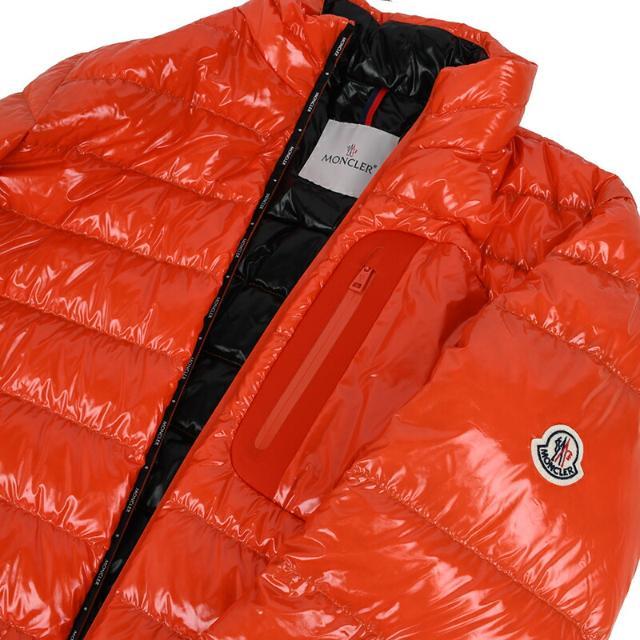 MONCLER(モンクレール)のMONCLER モンクレール メンズ Maewo ダウンジャケット イタリア正規品 1A00037 新品 オレンジ メンズのジャケット/アウター(ダウンジャケット)の商品写真