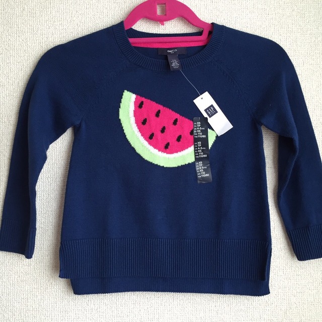 GAP Kids(ギャップキッズ)の新品☆110センチ GAPスイカ柄ニット キッズ/ベビー/マタニティのキッズ服女の子用(90cm~)(ニット)の商品写真