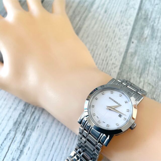 BURBERRY - 【動作OK】BURBERRY バーバリー 腕時計 12P BURBERRY - 【動作OK】BURBERRY バーバリー 腕時計 12P