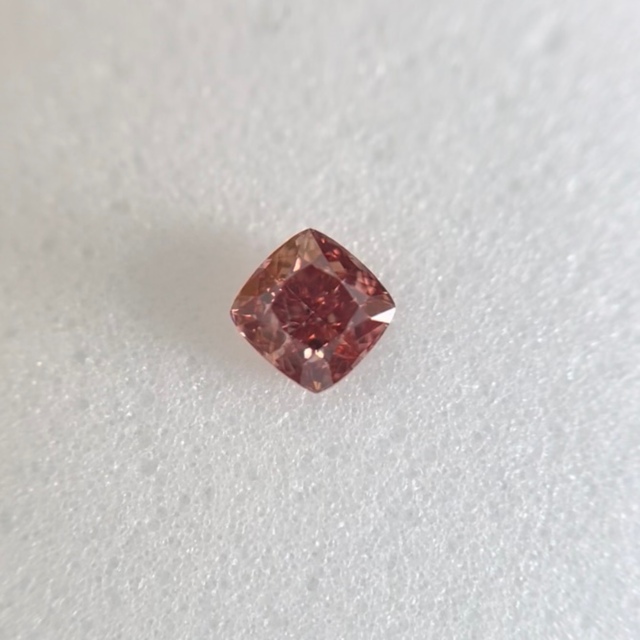 0.118ct SI-2 天然ピンクダイヤモンドFANCY DEEP PINK