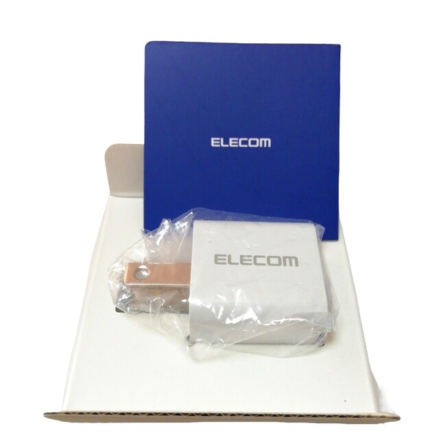 ELECOM(エレコム)のELECOM 20W小型充電器+2mライトニングケーブル　セット スマホ/家電/カメラのスマートフォン/携帯電話(バッテリー/充電器)の商品写真