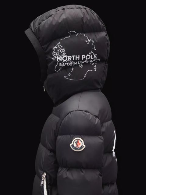 ●新品/正規品● MONCLER Larm 袖ロゴ フード ダウンジャ