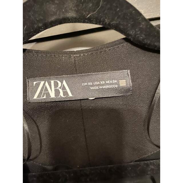 ZARA(ザラ)のクロスオーバーロングベスト レディースのトップス(ベスト/ジレ)の商品写真