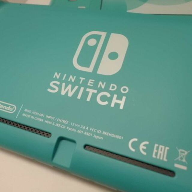 Nintendo Switch(ニンテンドースイッチ)のNintendo Switch Lite Turquoise任天堂スイッチライト エンタメ/ホビーのゲームソフト/ゲーム機本体(携帯用ゲーム機本体)の商品写真