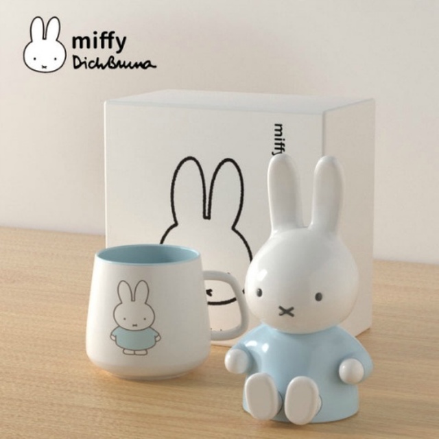 miffy(ミッフィー)の[MIPOW] ミッフィー スタンドスピーカー&マグ ブルー [MBS100] スマホ/家電/カメラのオーディオ機器(スピーカー)の商品写真