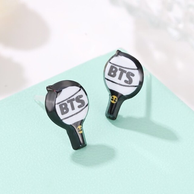 防弾少年団(BTS)(ボウダンショウネンダン)の💜BTS アミボムピアス💜防弾少年団 バンタン テテ ジミン グク ジン レディースのアクセサリー(ピアス)の商品写真