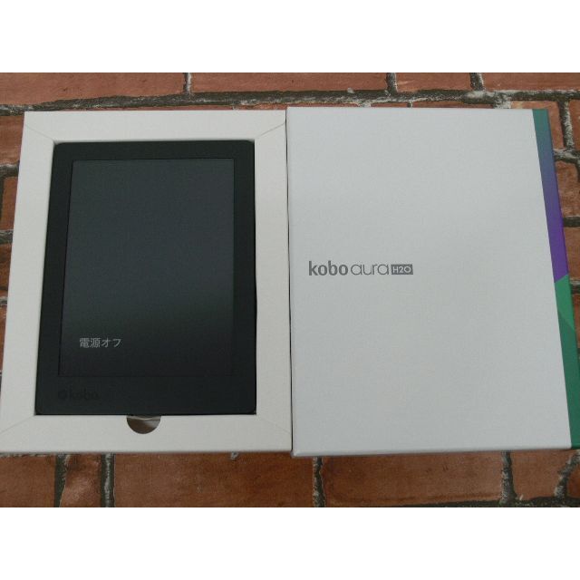 Rakuten(ラクテン)の楽天 kobo aura H2O EDITION2 (電子書籍リーダー) スマホ/家電/カメラのPC/タブレット(電子ブックリーダー)の商品写真