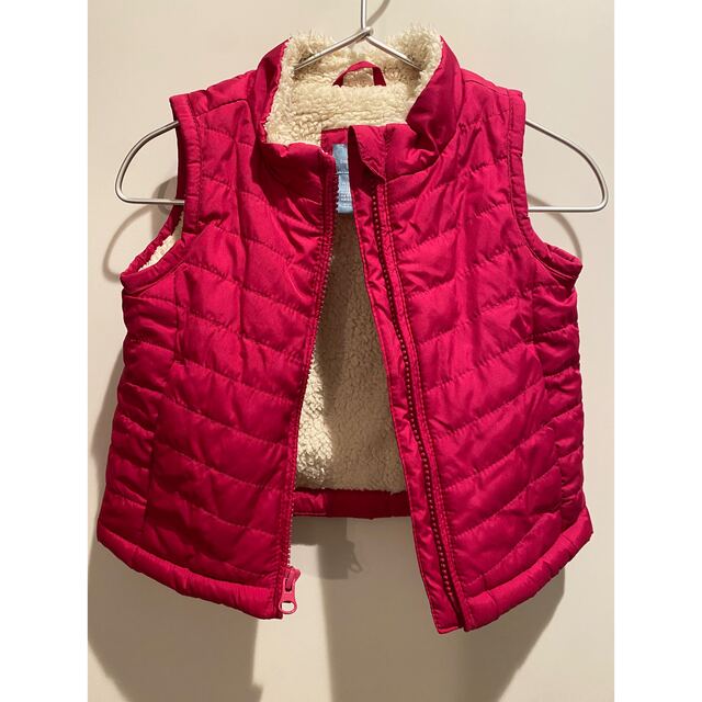 GAP(ギャップ)のbaby GAP  80センチ　ダウンベスト　ピンク　アウター キッズ/ベビー/マタニティのベビー服(~85cm)(ジャケット/コート)の商品写真