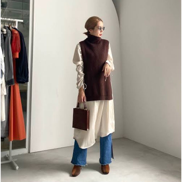 ブラウンサイズVEST LAYERED SHIRT DRESS