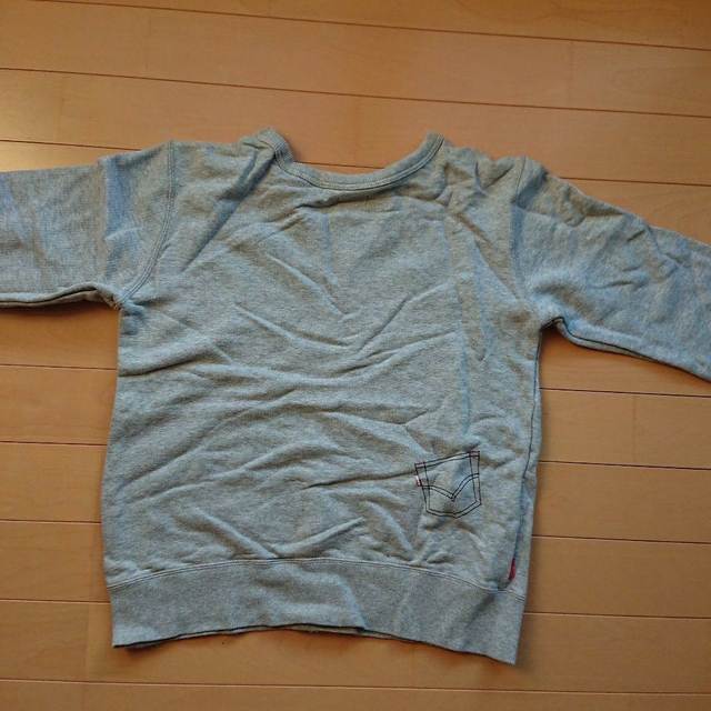 Levi's(リーバイス)のLevi's リーバイス トレーナー  150サイズ キッズ/ベビー/マタニティのキッズ服男の子用(90cm~)(その他)の商品写真