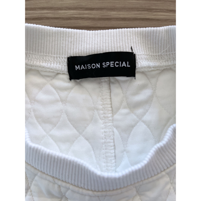 MAISON SPECIAL(メゾンスペシャル)のchan mary様専用☆MaisonSpecialキルティングショートトップス レディースのトップス(カットソー(長袖/七分))の商品写真