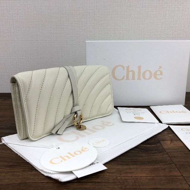 未使用品 Chloe 長財布 ホワイト 箱付き 199