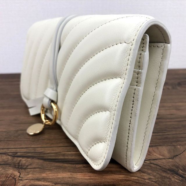 未使用品 Chloe 長財布 ホワイト 箱付き 199 - 長財布