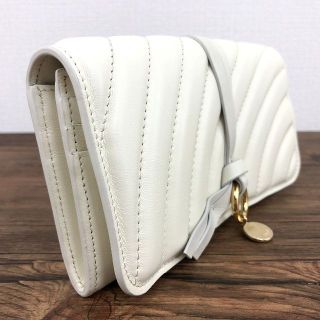 Chloe - 未使用品 Chloe 長財布 ホワイト 箱付き 199の通販 by old