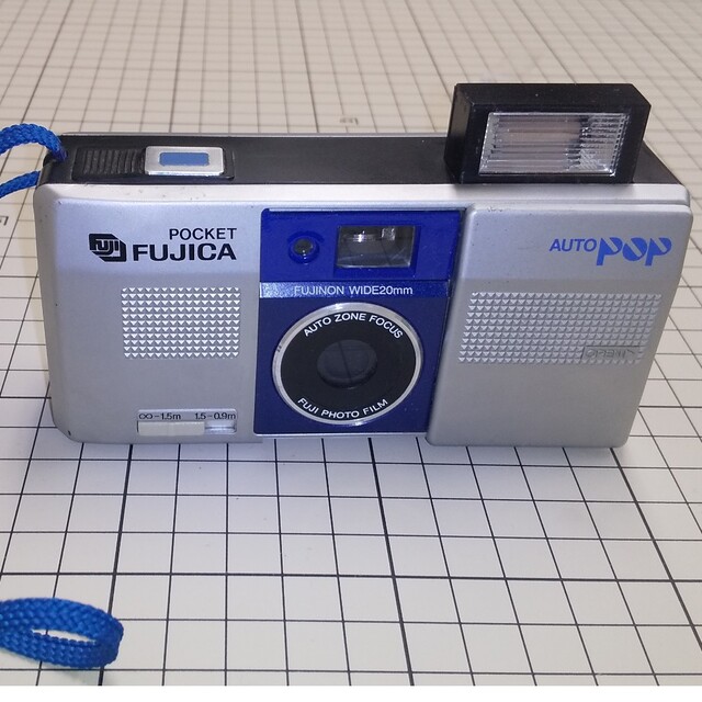 フジカラー ポケットカメラ ＡＵＴＯ ＰＯＰ スマホ/家電/カメラのカメラ(フィルムカメラ)の商品写真