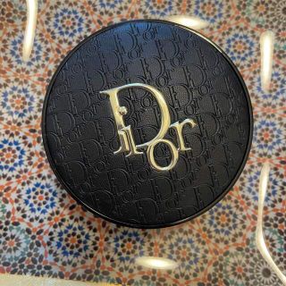 ディオール(Dior)のディオール　ファンデーション　1N フォーエバー　スキングロウクッション(ファンデーション)