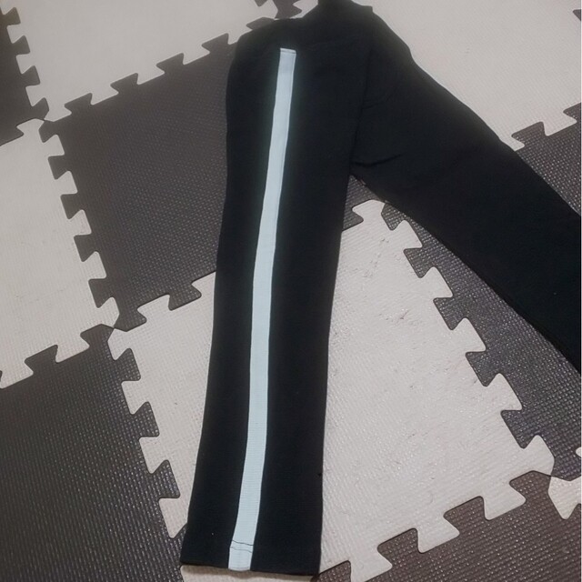 黒ズボン キッズ/ベビー/マタニティのキッズ服男の子用(90cm~)(パンツ/スパッツ)の商品写真