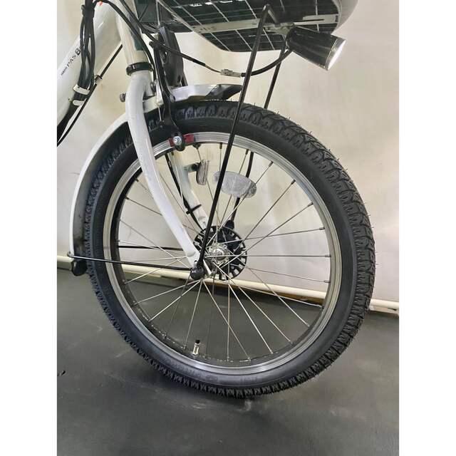 最新人気 電動自転車 ヤマハ パスバビー 20インチ 3人乗り 8.7ah 白色