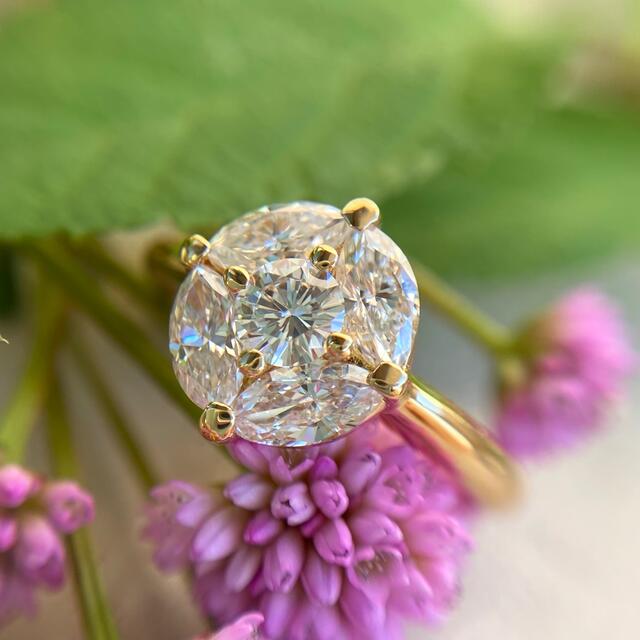 k18  まるで1粒のよう  美しいダイヤモンドデザイン  1.08ct リング レディースのアクセサリー(リング(指輪))の商品写真
