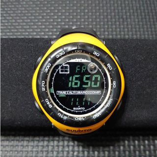 SUUNTO - SUUNTO VECTOR スント ベクター イエローの通販 by まき