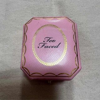 トゥフェイス(Too Faced)のToo Facedダイヤモンドハイライトマルチユースハイライターファンシーピンク(フェイスカラー)