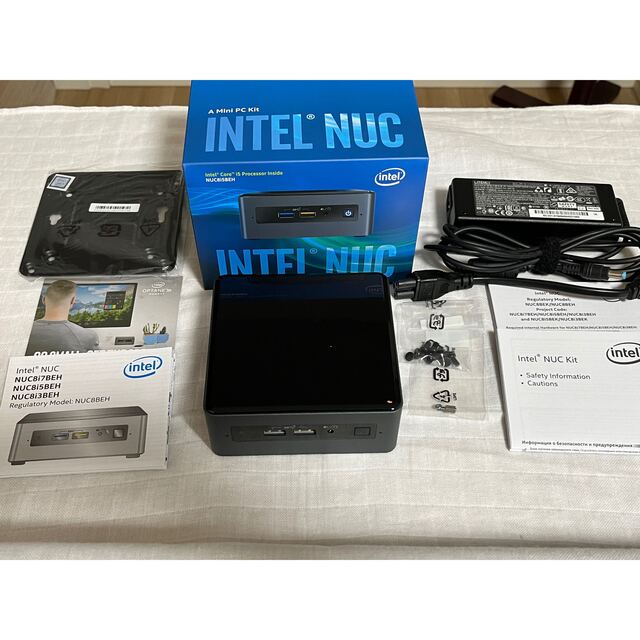 インテル ＮＵＣ８ｉ５ＢＥＨ 省スペースＰＣ  値下デスクトップ型PC