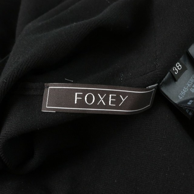 FOXEY(フォクシー)のFOXEY Darcy Twin Knit アンサンブルニット 38 S 黒 レディースのトップス(アンサンブル)の商品写真