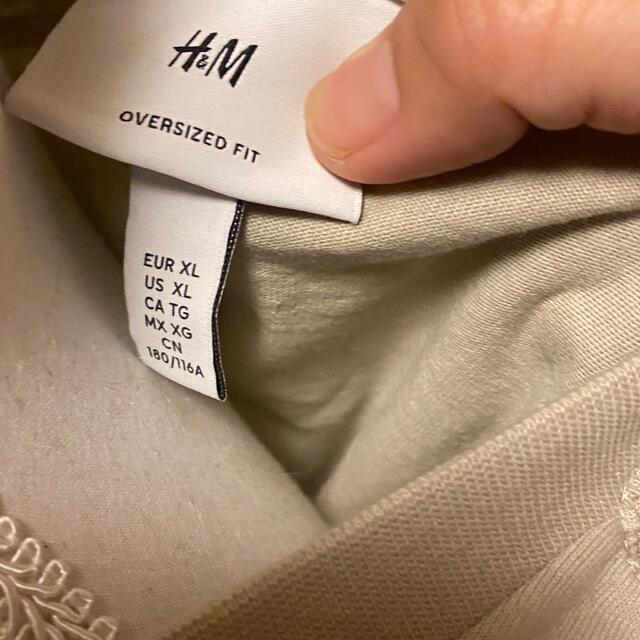 H&M(エイチアンドエム)のエイチアンドエム　H&M 半袖　Tシャツ　XL メンズのトップス(Tシャツ/カットソー(半袖/袖なし))の商品写真