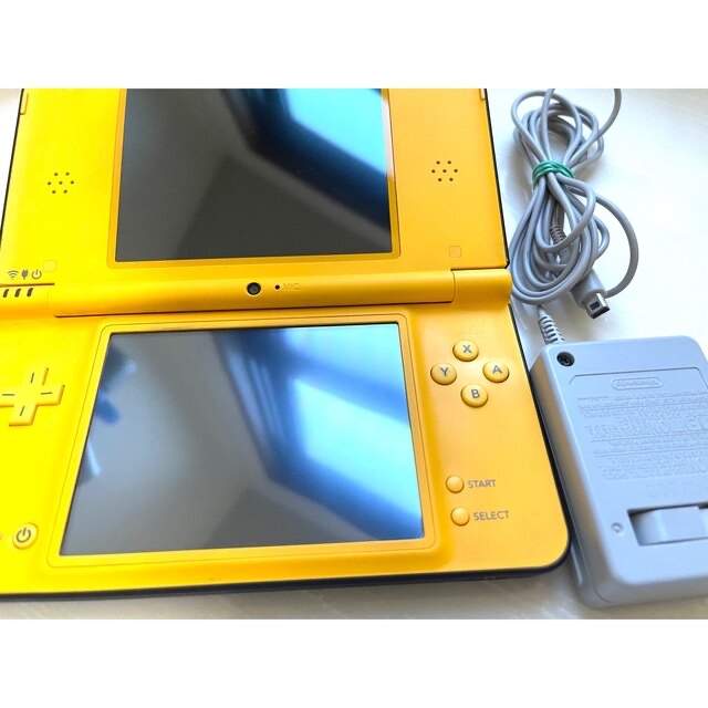 ニンテンドーDSi LL 本体 イエロー 1