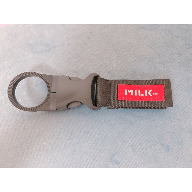 MILKFED.(ミルクフェド)のミルクフェド ドリンクホルダー 赤 レディースのファッション小物(キーホルダー)の商品写真