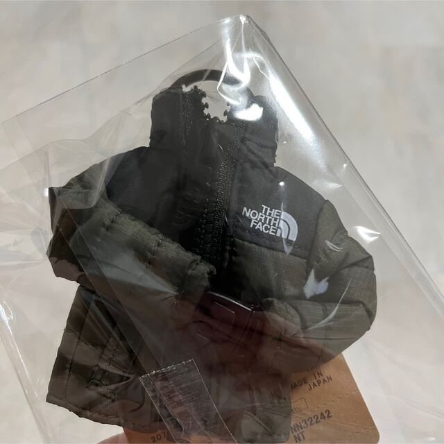 THE NORTH FACE(ザノースフェイス)のノースフェイス　キーホルダー（カーキ） メンズのファッション小物(キーホルダー)の商品写真