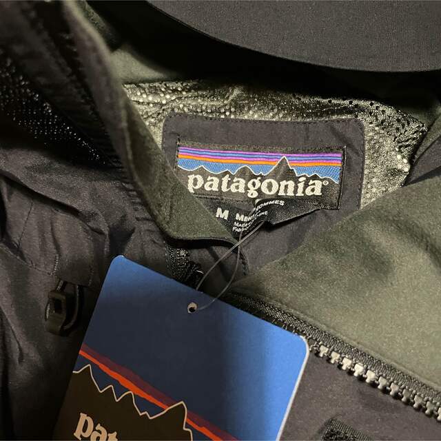 patagonia(パタゴニア)の新品 パタゴニア ピオレットジャケット ゴアテックス メンズのジャケット/アウター(マウンテンパーカー)の商品写真