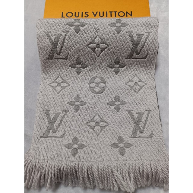 LOUIS VUITTON(ルイヴィトン)のルイヴィトン マフラー エシャルプロゴマニア グリペルル 2020国内正規品 レディースのファッション小物(マフラー/ショール)の商品写真