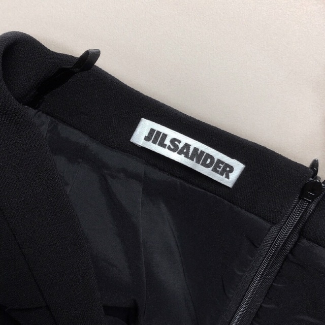 Jil Sander(ジルサンダー)の[良品 高級 ] ジルサンダー スカート ひざ丈 ブラック イタリア製 レディースのスカート(ひざ丈スカート)の商品写真