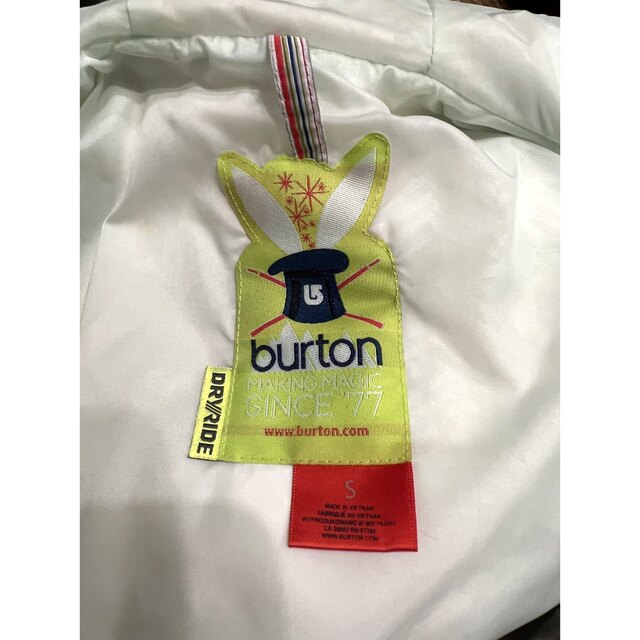 BURTON(バートン)のBurtonバートンスノボウエア レディースサービス品のパンツ付でセットアップ スポーツ/アウトドアのスノーボード(ウエア/装備)の商品写真