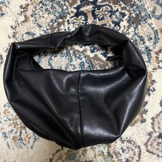 ZARA 今季　オーバル バケットバッグ