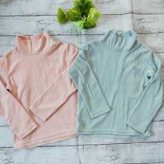 ユニクロ(UNIQLO)の2点セット♥ユニクロKIDS ストレッチフリースリブハイネックT（長袖） 120(Tシャツ/カットソー)