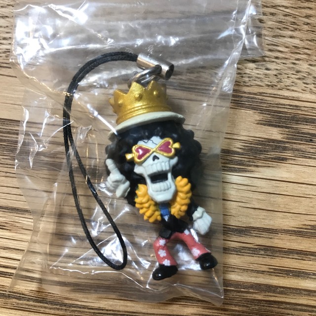 ONE PIECE - 新品☆ワンピース フィギュア ストラップ ブルックの通販