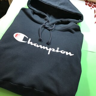 チャンピオン(Champion)のチャンピオン…紳士フード付きパーカー…(Lサイズ)…未使用(パーカー)