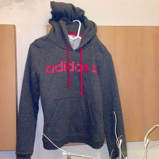 アディダス(adidas)のタイムセール　アディダス　パーカートレーナー　140  女の子(Tシャツ/カットソー)