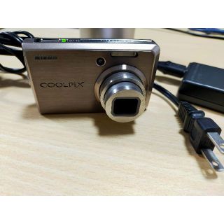 ニコン(Nikon)のCOOLPIX S600(コンパクトデジタルカメラ)