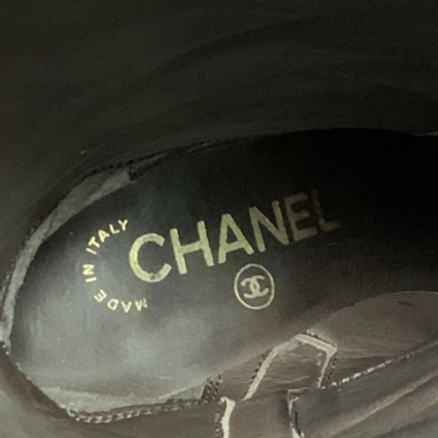 CHANEL(シャネル)の5260 シャネル ココマーク レザー ロングブーツ ブラウン系 レディースの靴/シューズ(ブーツ)の商品写真