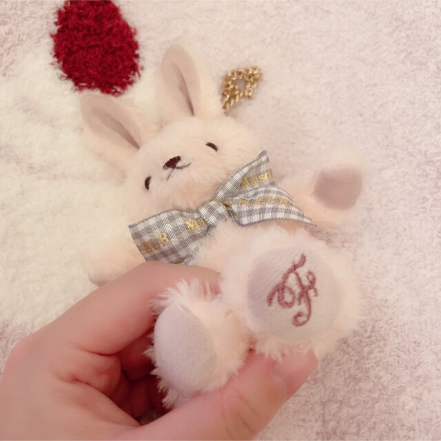 Maison de FLEUR(メゾンドフルール)のMaison de FLEUR ラビットチャーム🐇 レディースのアクセサリー(チャーム)の商品写真