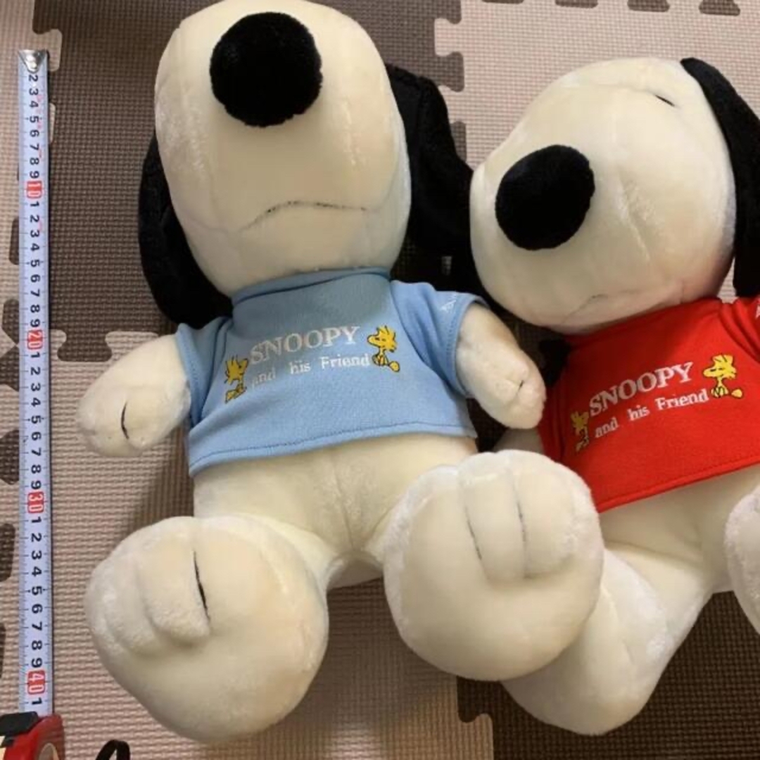 SNOOPY(スヌーピー)のtomo様専用　スヌーピー　ぬいぐるみ4体セット　特大　レア　非売品 エンタメ/ホビーのおもちゃ/ぬいぐるみ(ぬいぐるみ)の商品写真