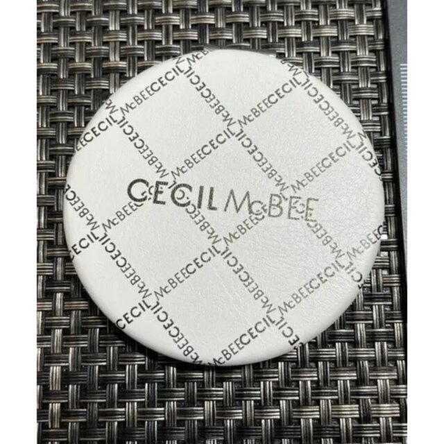 CECIL McBEE(セシルマクビー)の新品　セシルマクビー　手鏡　コンパクトミラー　おしゃれ　かわいい　 レディースのファッション小物(ミラー)の商品写真