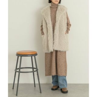 アーバンリサーチラボ(UR Lab.)の【BEIGE】スリットニットタートルワンピース(ロングワンピース/マキシワンピース)