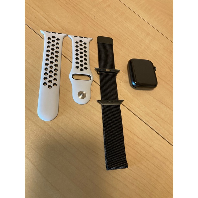 Apple Watch SE 44㎜ NIKE GPSモデル バッテリー93% marz.jp