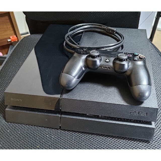 プレイステーション4 CUH-1100A(ソニー(SONY)|【前期型・キズ プレイステーション4 CUH-1100A(ソニー(SONY)|【前期型・キズ