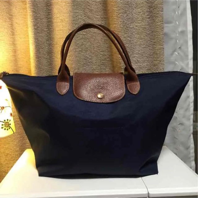 LONGCHAMP(ロンシャン)のロンシャン プリアージュ M 紺 レディースのバッグ(ハンドバッグ)の商品写真